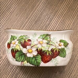 Vintage HAMMERSLEY Strawberry Ripe Sugar Bowl